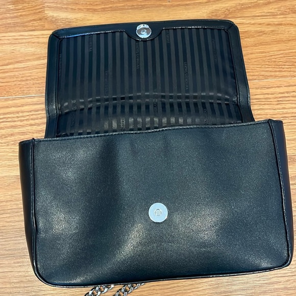 Victoria’s Secret crossbody - Picture 7 of 9